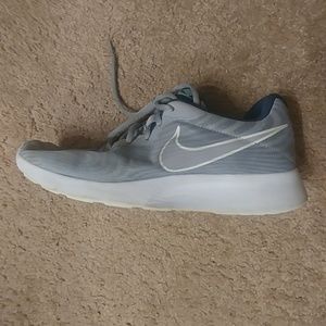 Nike Tanjun Anthracite